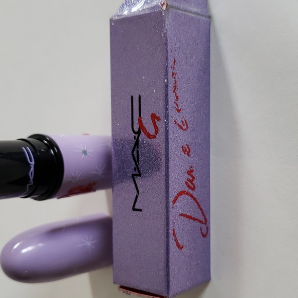 MAC Dame Edna Gladiola lipstick - Picture 7 of 8
